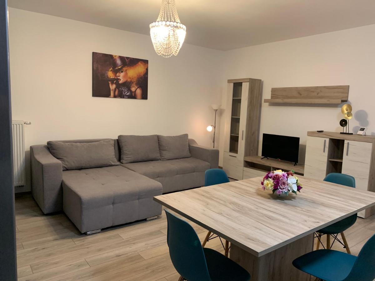 Apartament Sara Apartment Târgu-Mureş Екстериор снимка
